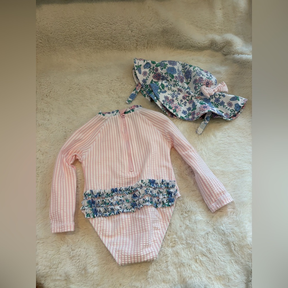 Tommy Bahama Pink Striped Long-Sleeve One-Piece with Floral Sun Hat - Picture 3 of 4